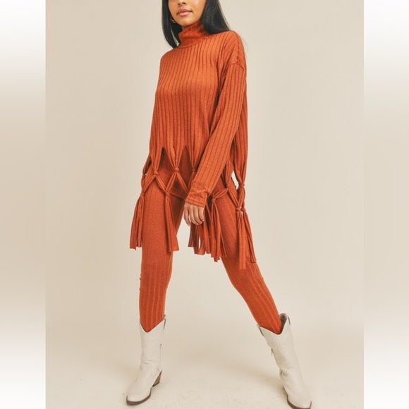 Fabulous Boho Two Piece Fringe Top Set - Picture 4 of 7